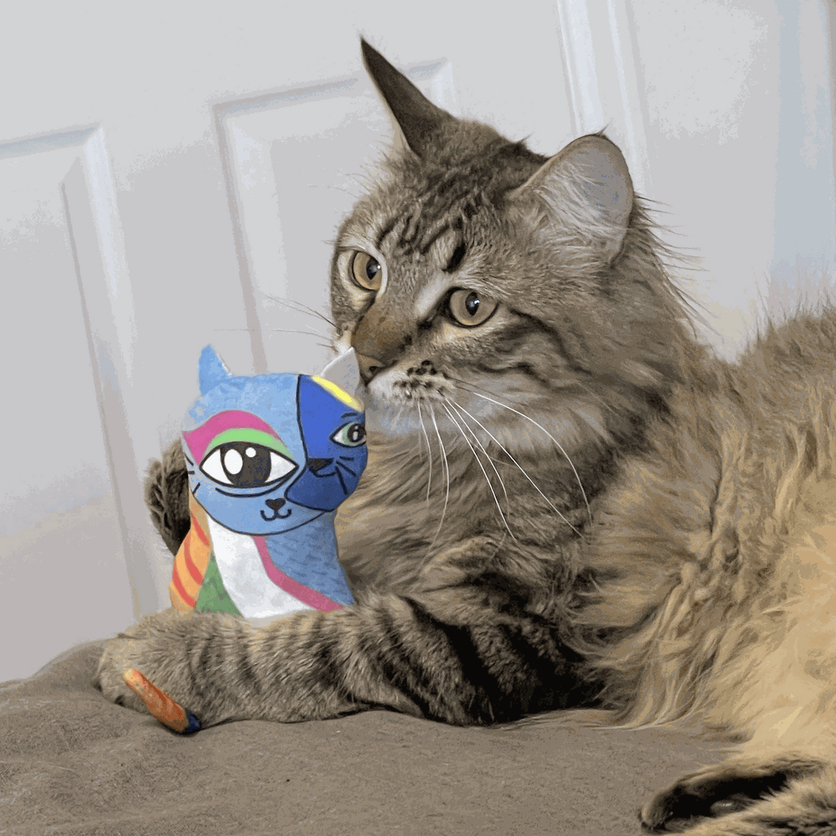 KONG - Peluche para gato arte X2 (Kahlo - Picasso)